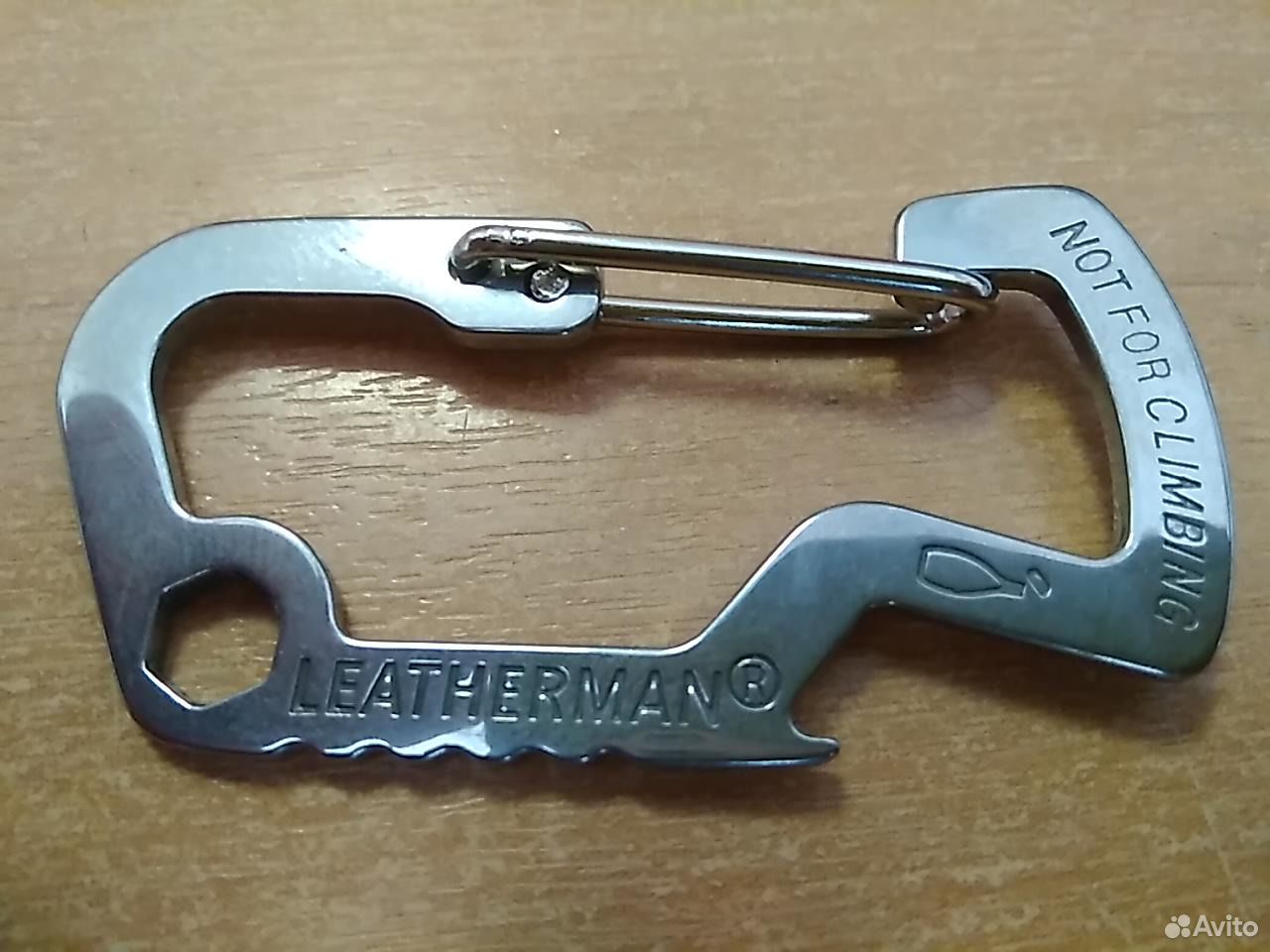 Карабин Leatherman.