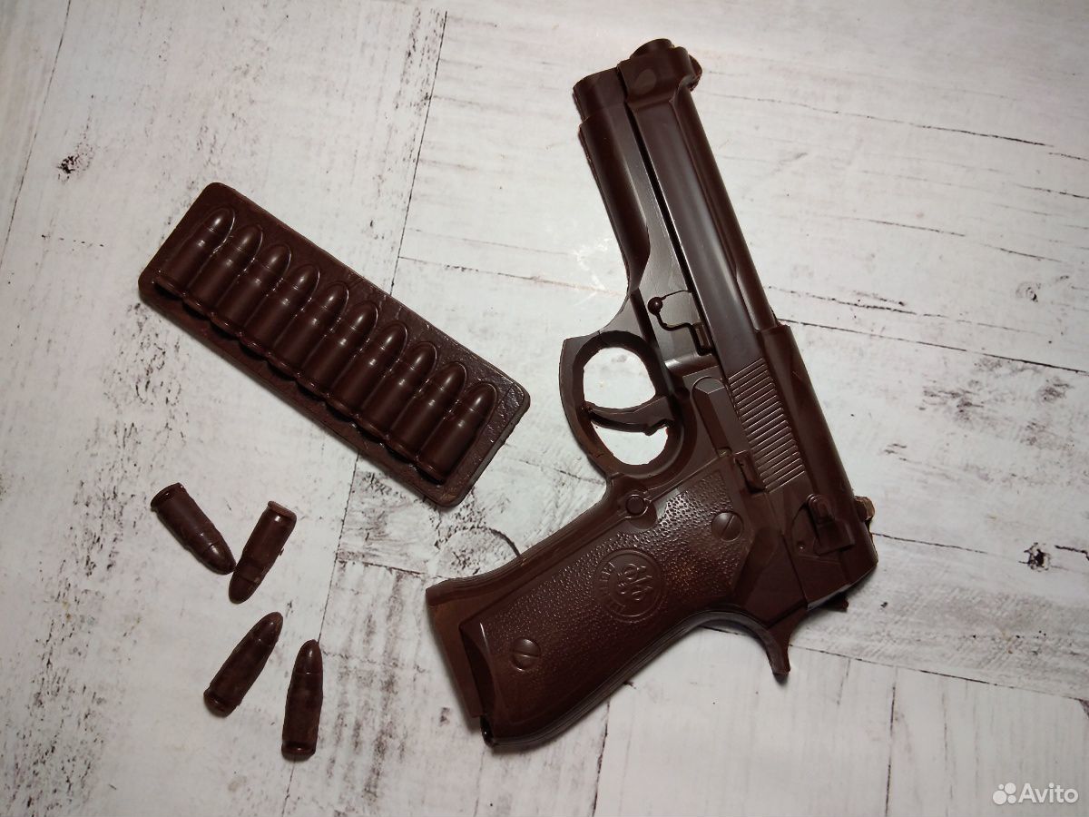 Подарок шоколадный "набор с пистолетом" купить на Зозу.ру - фотография № 2