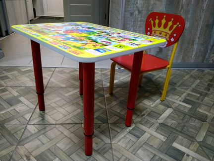 Детский стол и стульчик с регулируемыми ножками