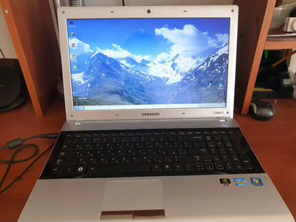 Ноутбук SAMSUNG RV520 (Core i3, озу 3гб)