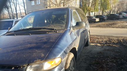 Chrysler Town & Country 3.8 AT, 1999, 300 000 км