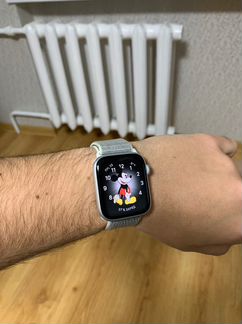 Apple Watch 4 44 mm алюминий, серебристый цвет