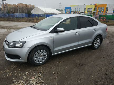 Volkswagen Polo 1.6 AT, 2014, битый, 52 000 км