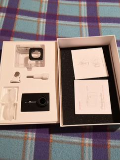 Экшн-камера Xiaomi Yi 4K + аквабокс