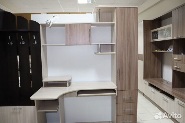 Компьютерный стол угловой