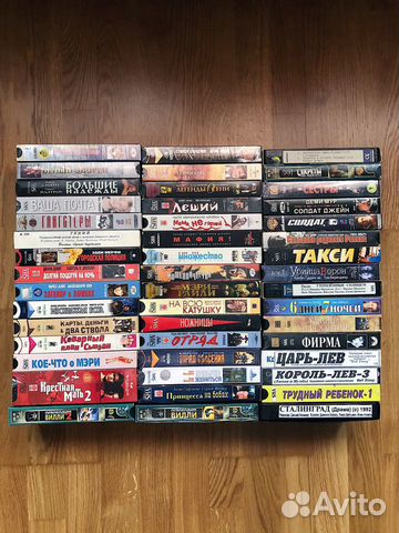 VHS кассеты с фильмами и мультфильмами