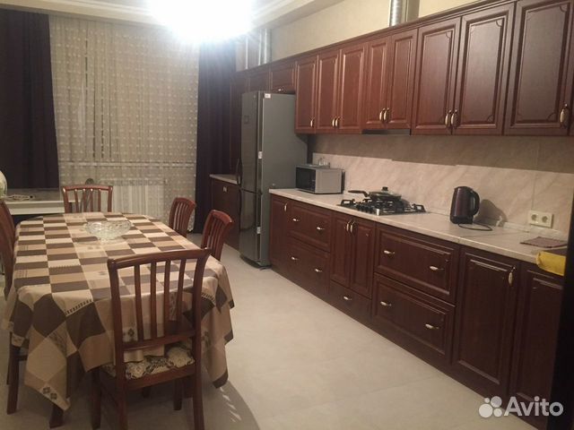 

2-к. квартира, 76 м², 1 кровать
