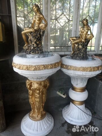 Фонтан девушка с кувшином