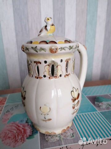 Кувшин с крышкой