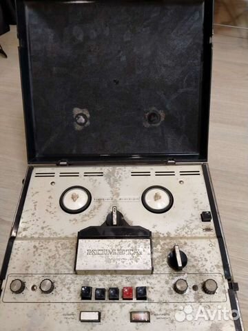 Катушечный магнитофон Комета 209