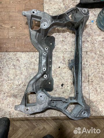 Балка подвески передняя (подрамник) Mercedes C 203