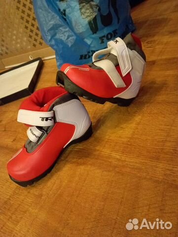 Лыжные ботинки