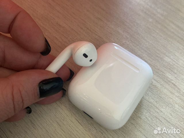 Airpods 2 наушник левый и кейс