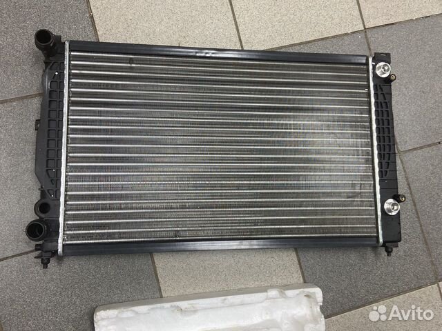 Радиатор охлажденияaudi a4 passat b5 c 1995-2000 г