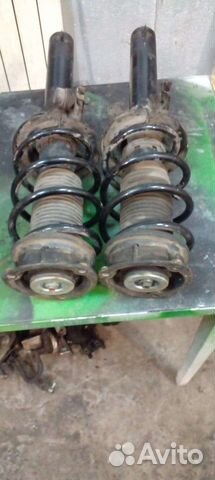 Audi q3 стойка в сборе