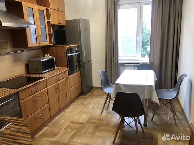 

2-к. квартира, 61 м², 4/10 эт.