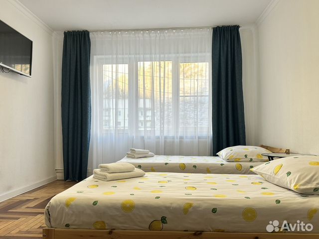 

1-к. квартира, 54 м², 3 кровати