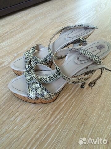 Босоножки Mascotte