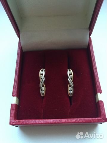 Серьги золотые с бриллиантами
