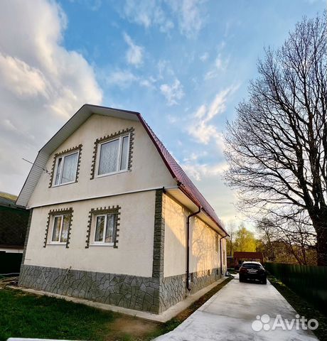

Дом 300 м² на участке 10 сот.