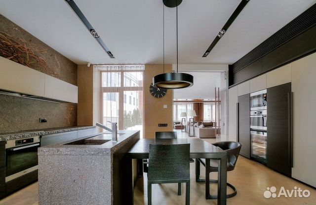 4-к квартира, 280 м², 3/6 эт. 4-к квартира, 280 м², 3/6 эт.