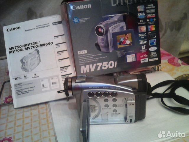 Цифровая видеокамера Canon MV750 i