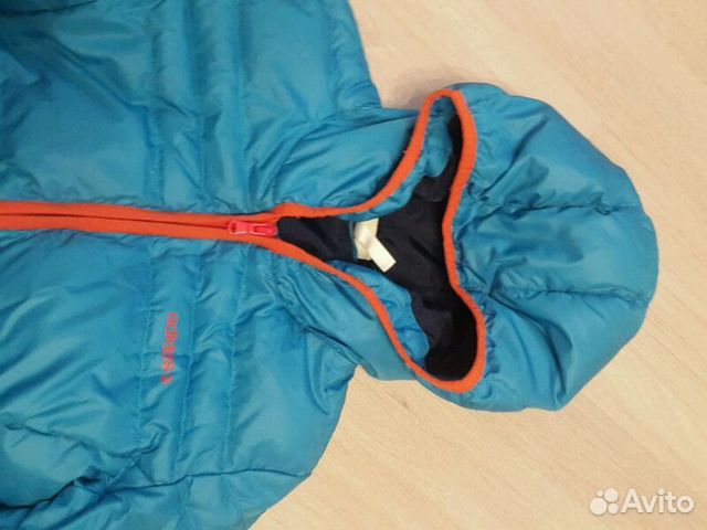 Продам пуховик фирмы Adidas оригинал