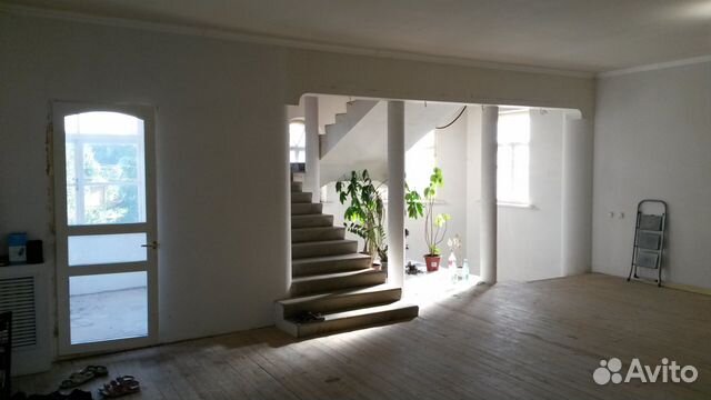 Дом 700 м² на участке 21 сот.