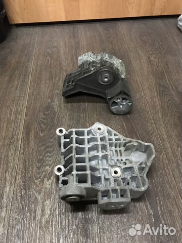 Кронштейн генератора Range Rover 4,2 Supercharged