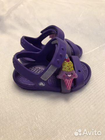 Сандалии Crocs