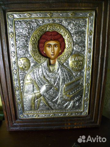 Афонская икона Св Пантелиймона в серебряном окладе