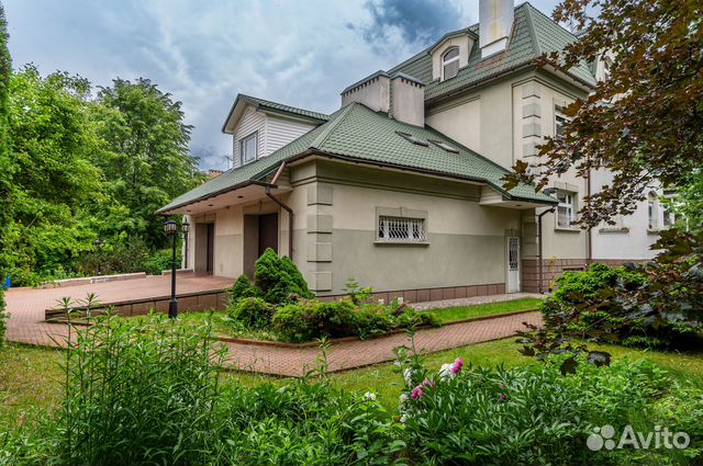 

7-к. дом, 1500 м²