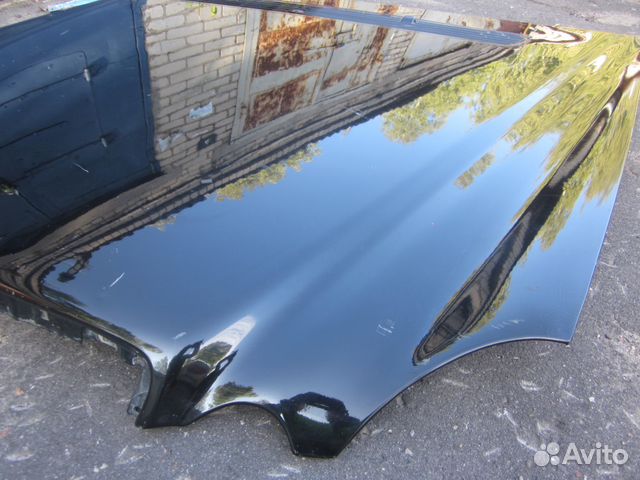 Капот на Mersedes W211 2008 года Капот на Mersedes W211 2008 года