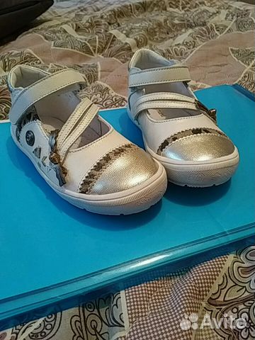 Новые туфли Catimini Новые туфли Catimini