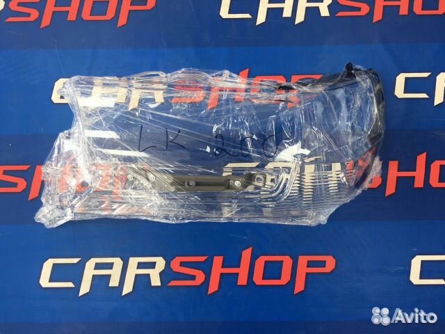 Toyota Land Cruiser 200 с 16- левое стекло фары ор