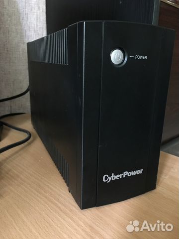Ибп CyberPower UT1050E