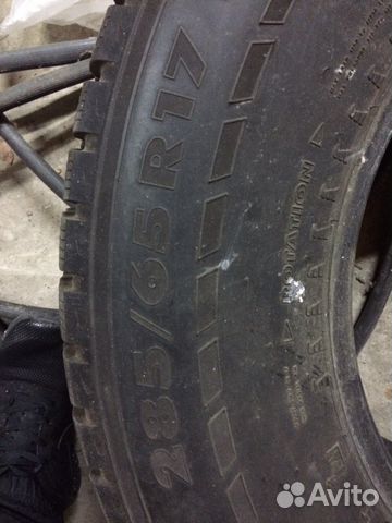 Продам комплект зимних шин 285/65R17