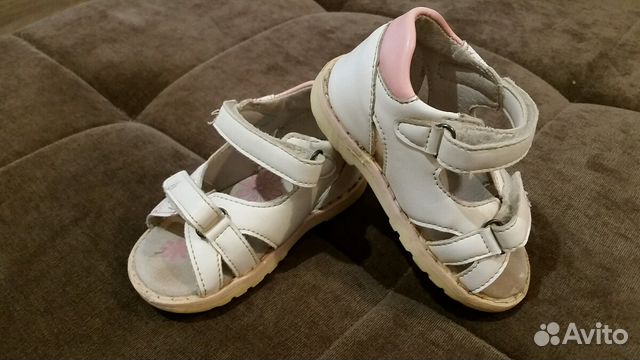 Сандали р.23 Сандали р.23