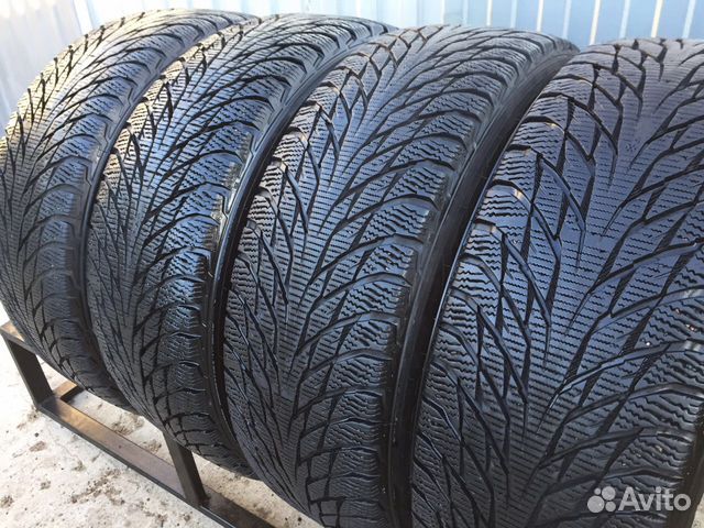 R16/205-60 Nokian Hakkapeliitta R2 96R XL