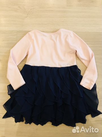 Нарядное стильное платье guess оригинал 4-5 лет