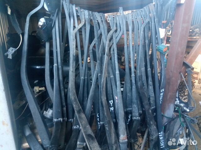 Поводок дворника Рено