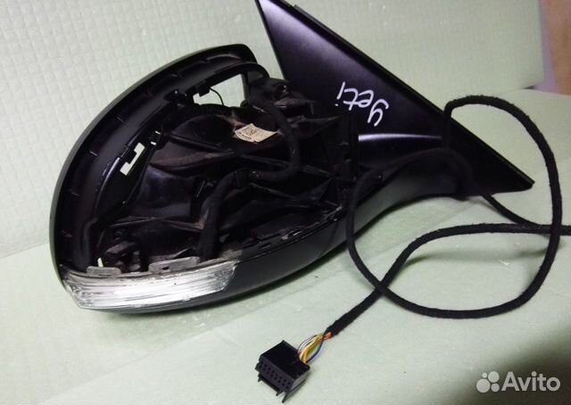 Skoda Yeti зеркало правое 5l0857934