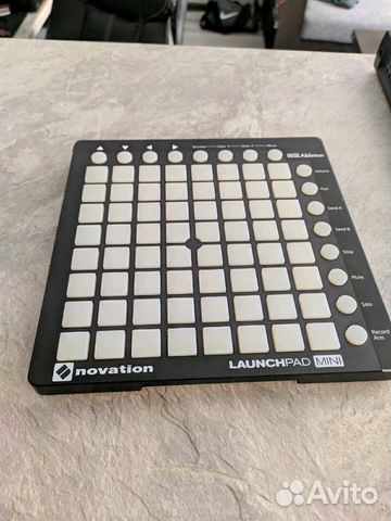 Midi контроллер novation launchpad mini