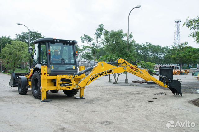 Экскаватор-погрузчик New Holland B80B