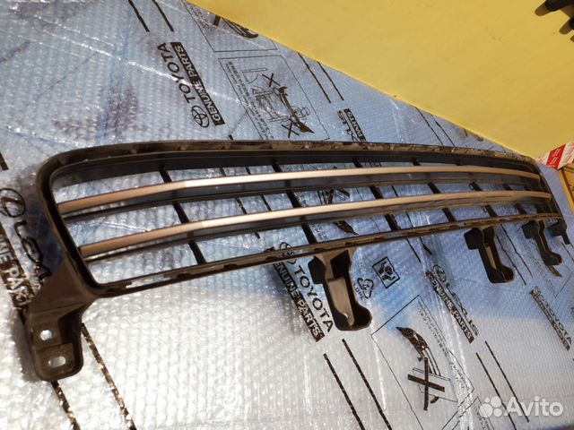Решетка бампера Lexus LX570 12-15 оригинал Решетка бампера Lexus LX570 12-15 оригинал