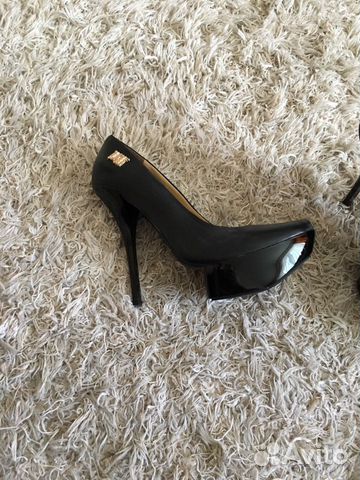 Туфли на шпильке Туфли на шпильке