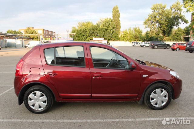 Renault Sandero 1.6 AT, 2012, 103 000 км