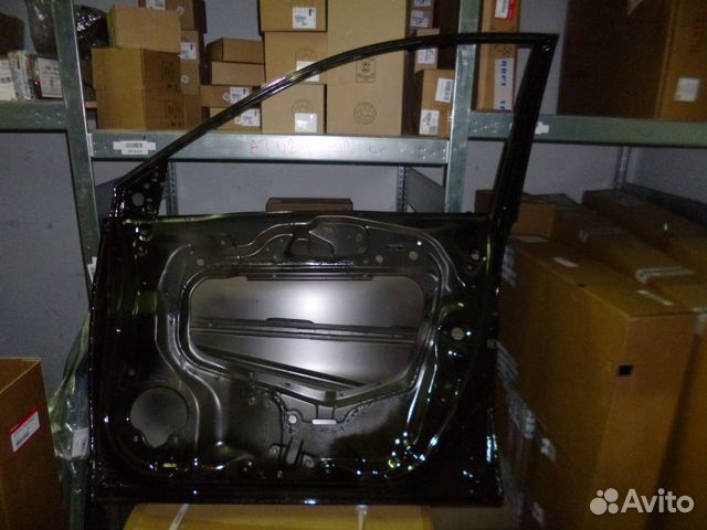 Передняя правая дверь Honda CR-V III