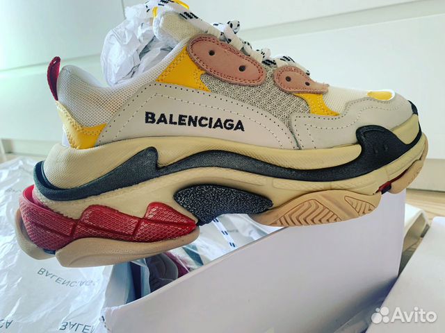 Кроссовки Balenciaga Triple S Кроссовки Balenciaga Triple S