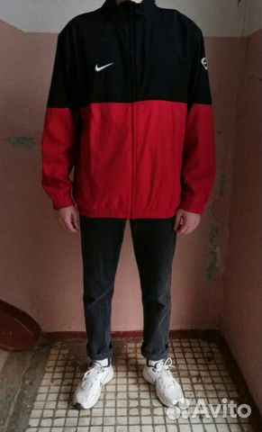 Ветровка Nike